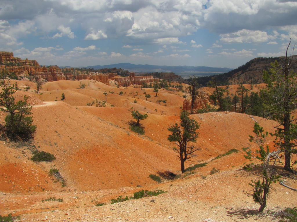 Fairyland Loop Trail in Bryce Canyon National Park