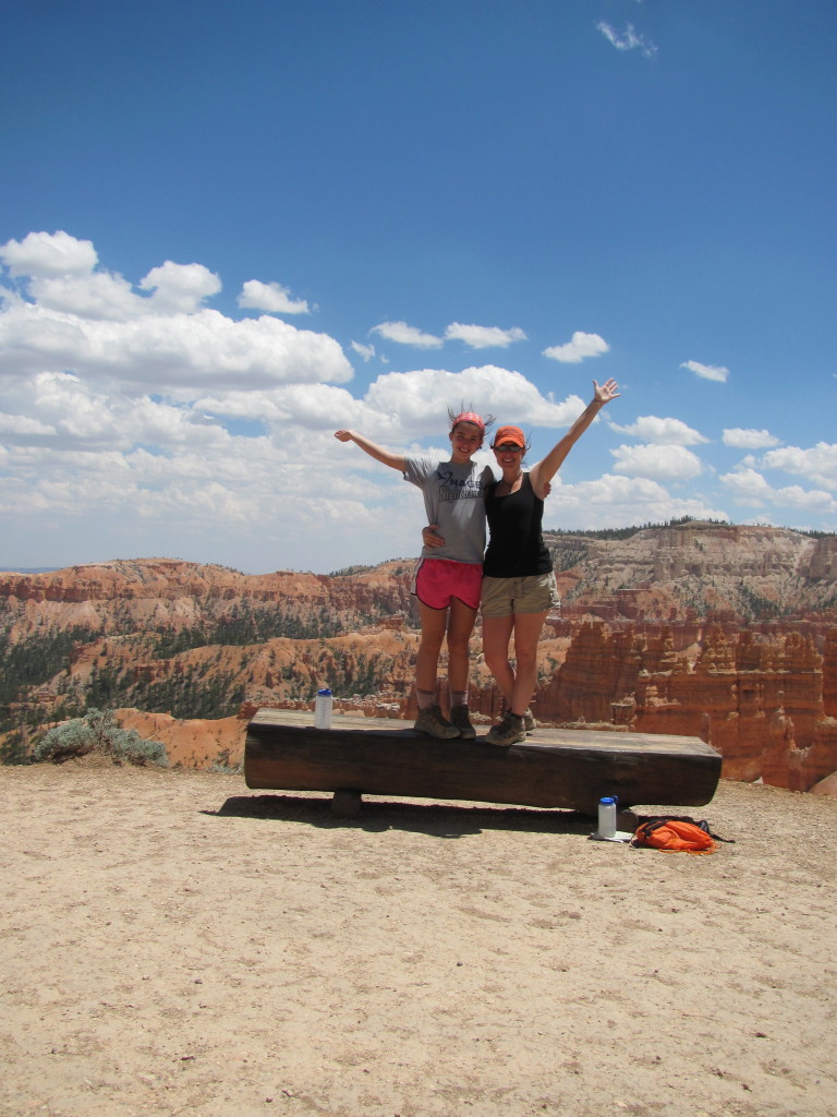 Hiking the Rim Trail in Bryce Canyon National Park